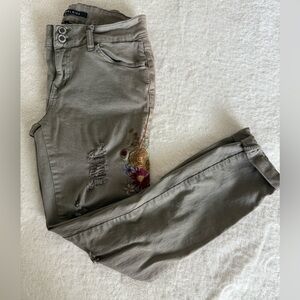 Angel Kiss Green Embroidered Floral Jeans